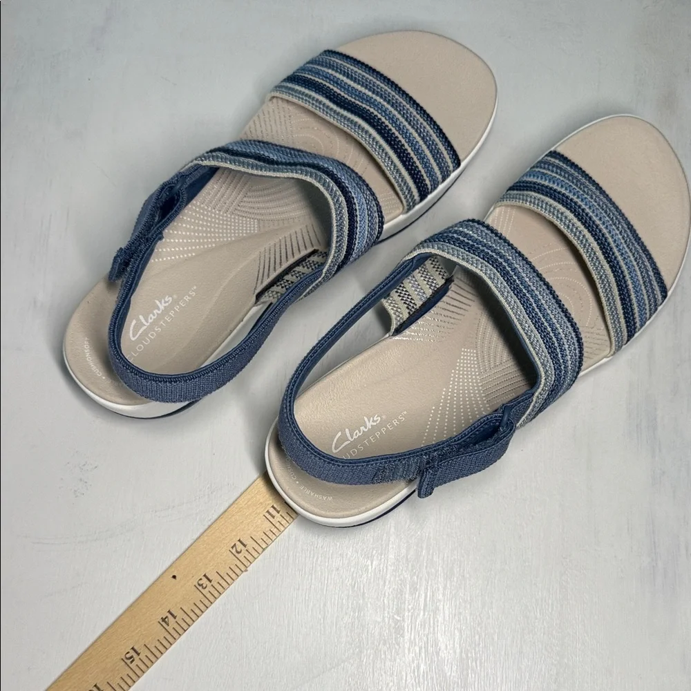 Clarks Sandals Size 10 M.  NWT - Picture 2 of 5